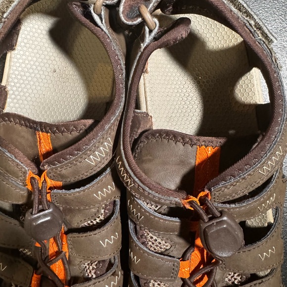 Men’s Merrell sandals - Picture 8 of 9